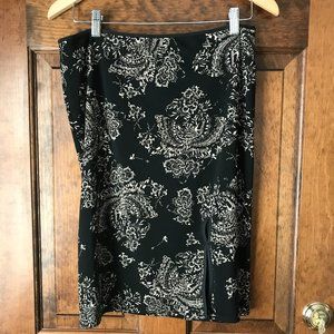 Studio M Black w/Taupe Abstract Butterflies Straight Skirt Medium